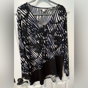 Dana Buchanan Travel Anywhere Women Lg  Blk/Wht/Royal Geometric Print BohoTunic